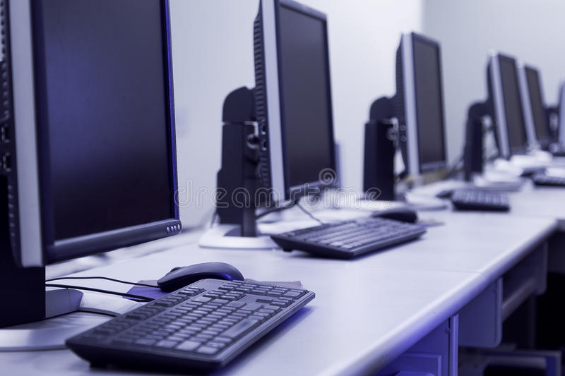 computer-lab-furniture Image